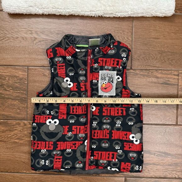 Sesame Street Elmo Vest Toddler Boys Size 5T All Over Print Elmo Puffer Vest - Picture 5 of 5